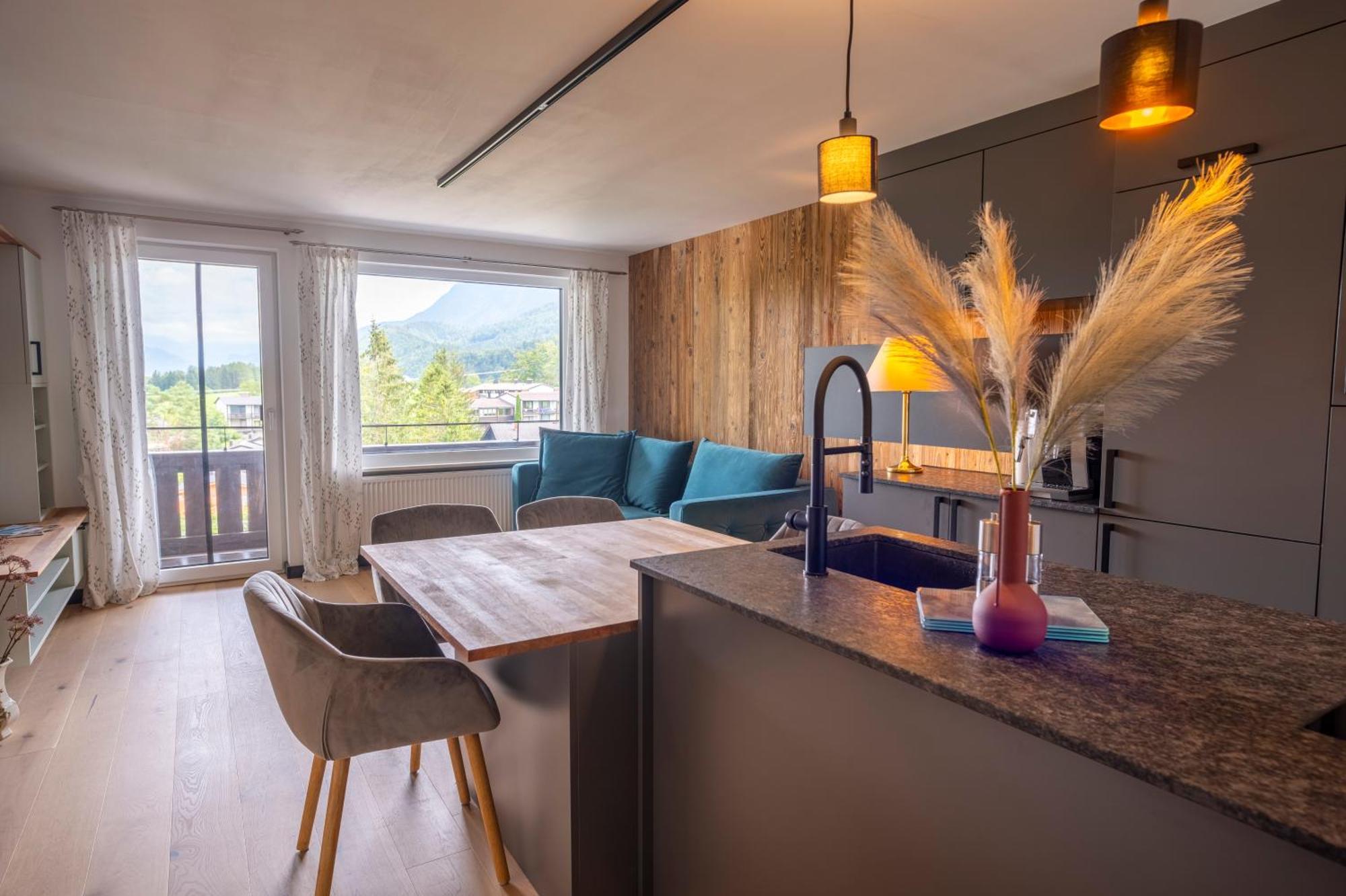 Wolfgangsee Appartements 施特罗布尔 外观 照片